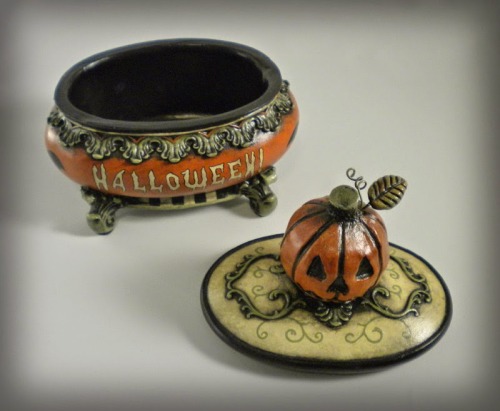 bookofoctober: OOAK Halloween keepsake box by Jamie Moore