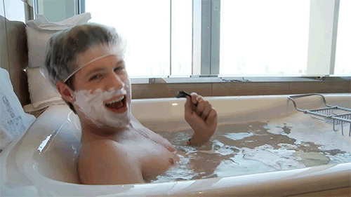 thefrenchwall:  marcelovieira:  i am extremely perturbed  is that the blond guy from one direction?