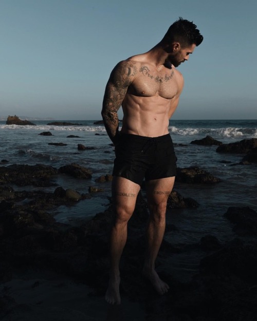 sometimesquicklysometimesslowly: for just a little moment the light was just right | @ryanpfluger (a