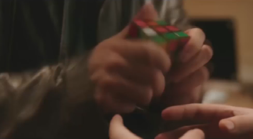 the moment I saw that rubik cube on the table in the scene where the twins wake him up, I immediatel