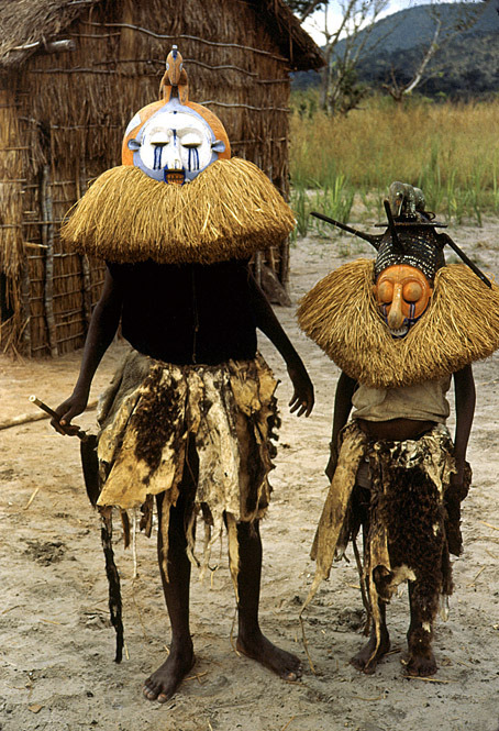house-of-romanov:  Yaka masquerade for initiation ceremony, near Kasongo Lunda, Zaire