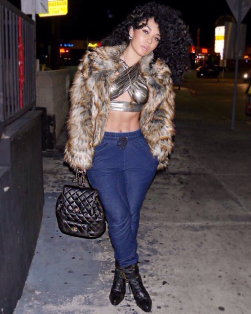 trvpgvwdshvwty:  Kreesha Turner Kreeshaturner