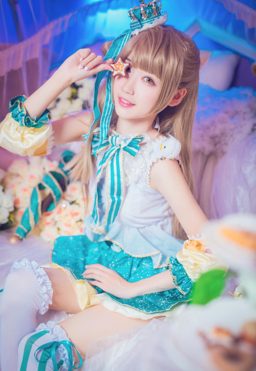 Kotori Minami - Ayakko