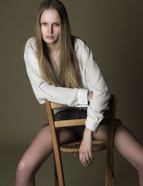 Anna Alexandersson IMG Milan Height: 5'10.5&quot; (179cm) Waist: 23.5&quot; (60cm) Hips: 35&