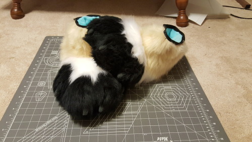 I finished my sock paws!