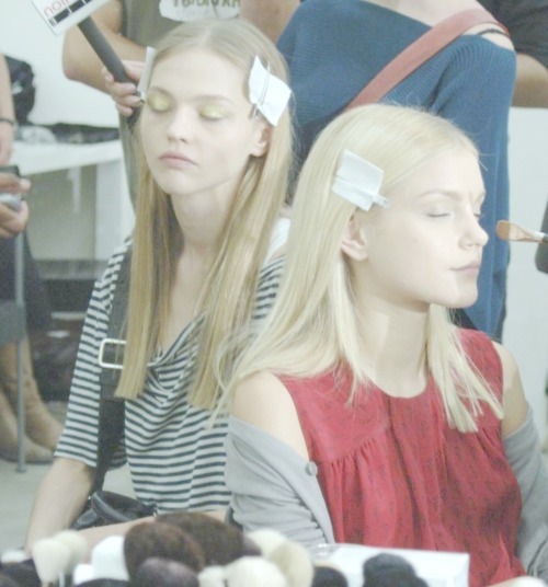 sasha and jessica at backstage prada ss 2007