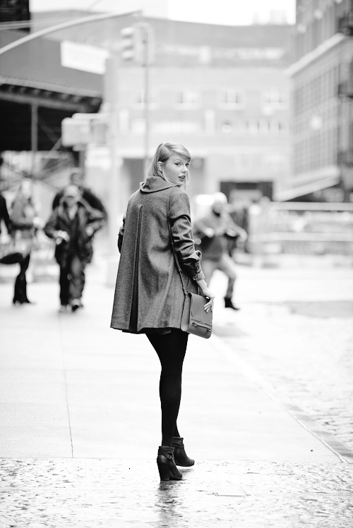 swiftgallery:  “I really like my life right now. I have friends around me all the time. I’ve s
