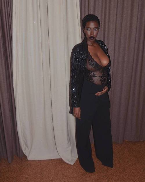 blackgirlsareeverything: kimreesesdaughter: Macee Legree, An Icon. ❤️‍♀️