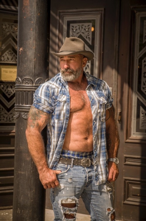 benfink-art-and-men: “Anthony in Williamsburg” from the series, “Men of a Certain 