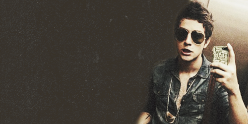 wowmika:  Header para twitter - Chay Suede Se pegar dê like ou avise na ask 