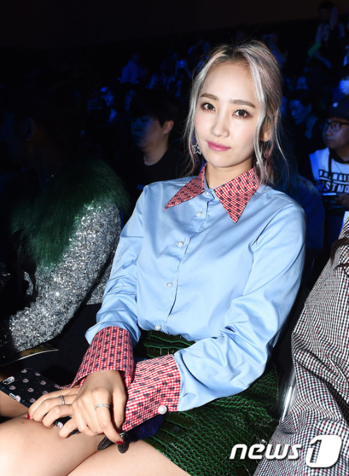 YeEun (Wonder Girls) - 2017 HERA S/S Seoul Fashion Week Pics