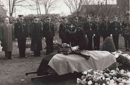 The burial of a Belgian police officer Circa unknown