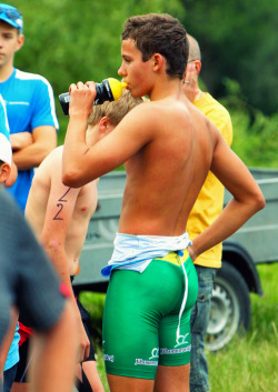 jkearn8:  Whoa this boy got a PHAT ASS!! Jkearn8.tumblr.com  nice ass