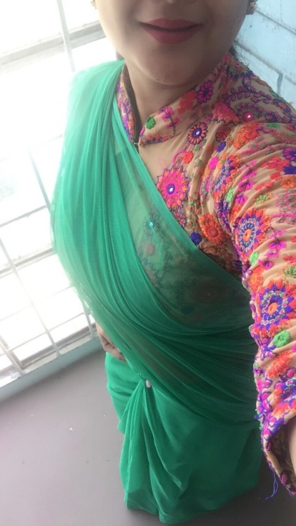soniyaharsh: Have a sexy morning everyone