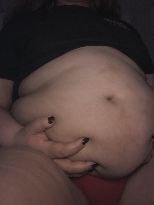 gothfeedee:  I love halloween candy 