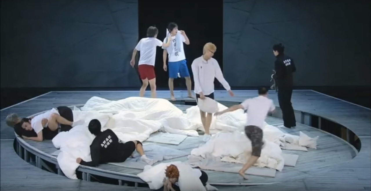 europasky:Okay but… what is going on here? 