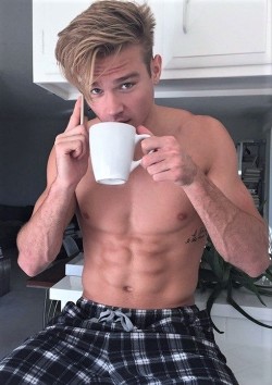 smittenstephen:Matthew Noszka