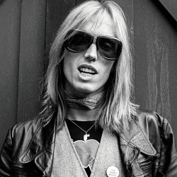 soundsof71:Tom Petty, whose button reads