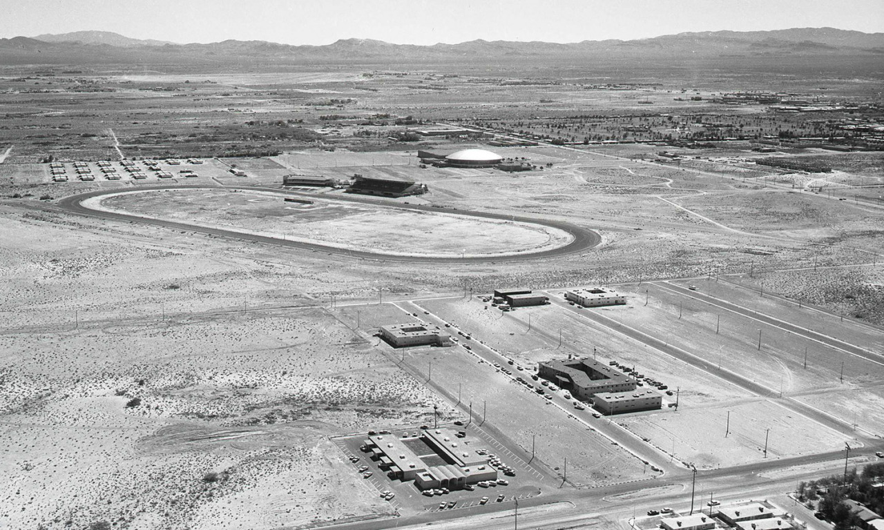 Las Vegas Park, August 20, 1960. We’re looking southwest. Sahara Ave at Sherwood St in the foreground. Convention Center & D.I. golf course in the background. (2019 view.) Don English/Las Vegas News Bureau.
Giddy-Up Downfall: Horse-racing trips out...