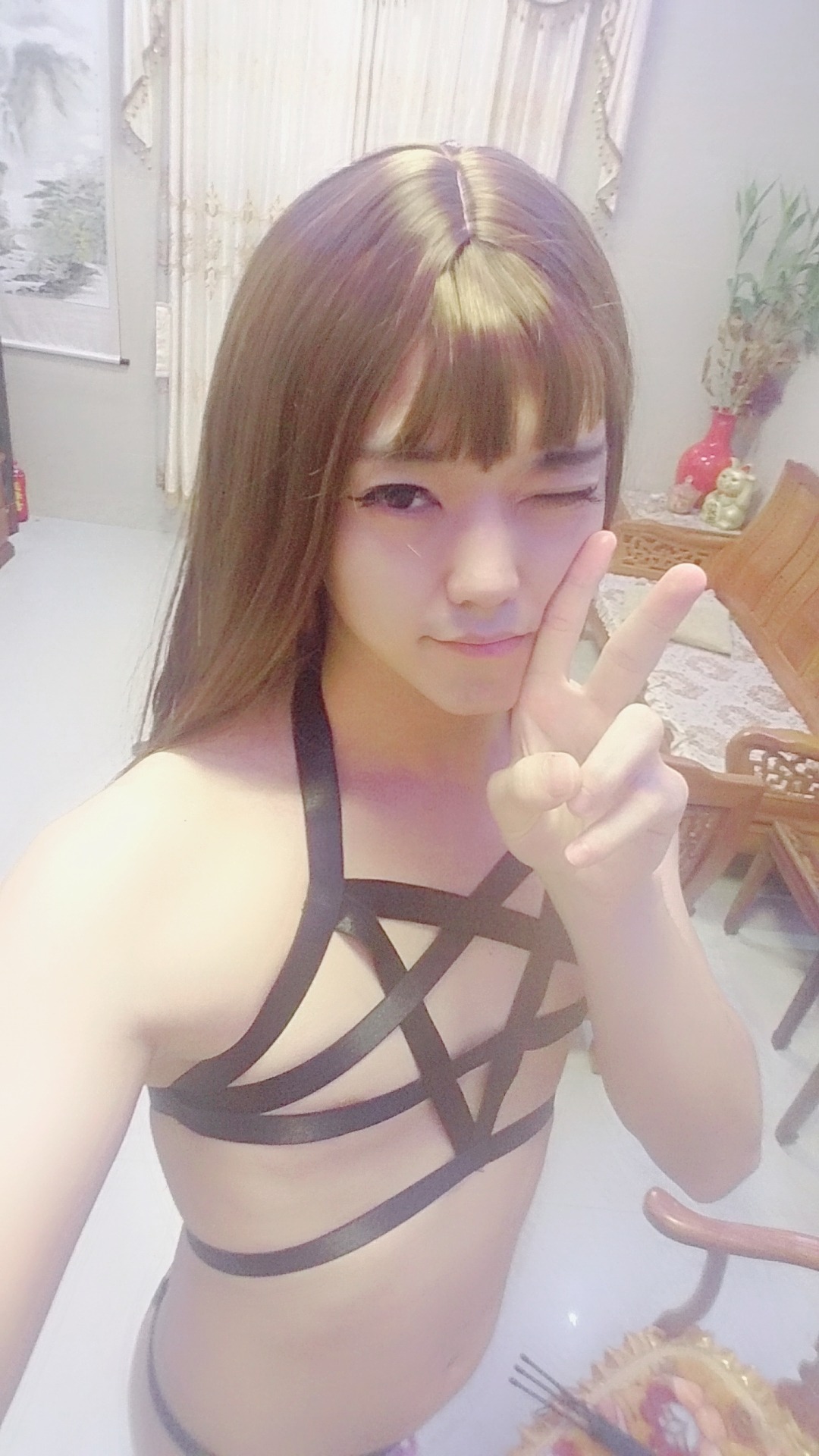 denniskwok1:今晚的新造型哦😘