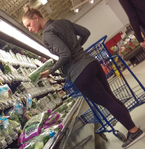 supahcreep1:Buying fruits and veggies