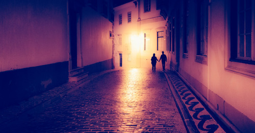 mariusviethstreetphotography: The Night I Met Her (Faro, 2015)Free e-book &amp; course on w