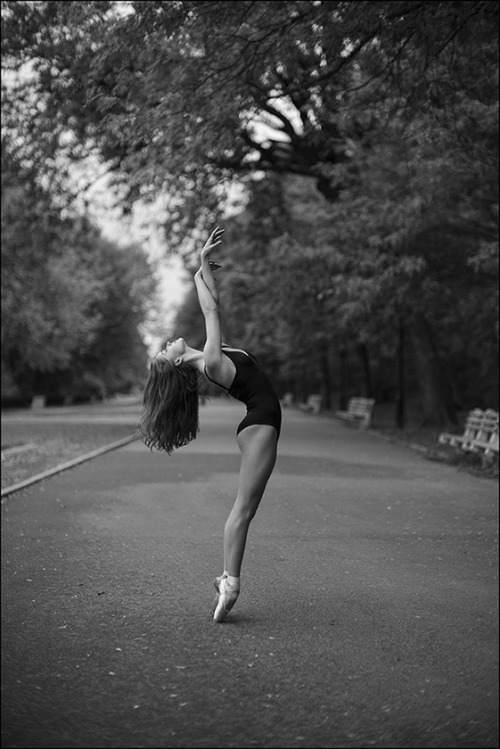 ballerinaproject:Cassie - Riverside Park, New York City Swimsuit by Wolford wolfordfashion Follow 