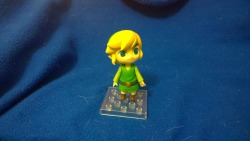 swisshope:  GOODSMILE COMPANY NENDROID WIND WAKER LINK GIVEAWAY I ordered two of these, one originally as a gift for someone. Sadly I’ve lost contact with them now, and that left me with a quandary. I’ve decided that, as Christmas/the Holidays are