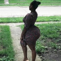 yummy-ebony:  Find beautiful black women