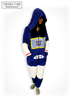 clipchipcrafts: Kigurumi Test 2: Soundwave!  Improvement! Definitely more wearable than Shockwave. This one is made out of knit fabric so it’s much lighter and cooler. Didn’t work well for a sleeping mask though, shame :(  