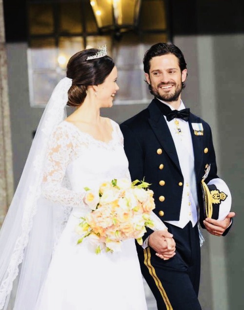 princesssofiaofswedena:T h r e e ❤️ y e a r s ❤️ a g o ❤️Prince Carl Philip and Princess Sofia got