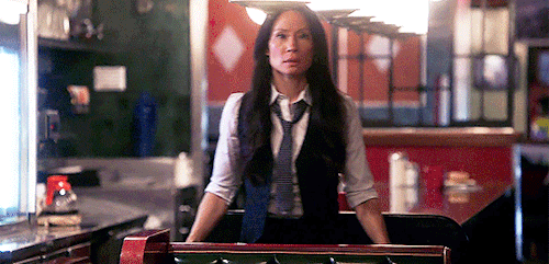 Joan Watson + POLKA DOT TIE!(^^)