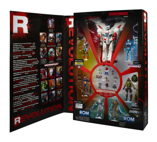 tfwiki: REVOLUTION Comic Crossover Preview Mega-Set(Ages 8 years & up/Approx. Retail Price: $9