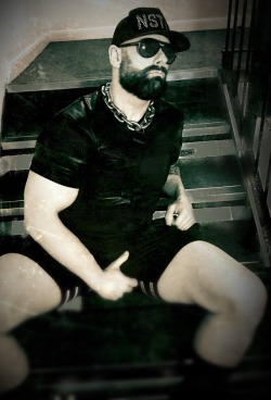 masterpitbulls-dogslaverex:  SIR flexing in sports gear and LEATHER CIGARMASTER 😈😈