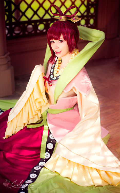 My Kougyoku Ren costume from Magi <3costume, make-up, wig, model by me (Calssara)photo by Midgard