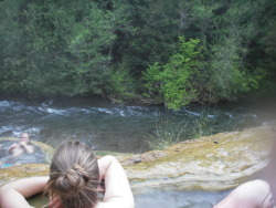 permeablecosmicmembrane:  Umpqua Nat'l Forest Hot Springs in Oregon!!! looooooove this place.  PS my butt is not shown ;)