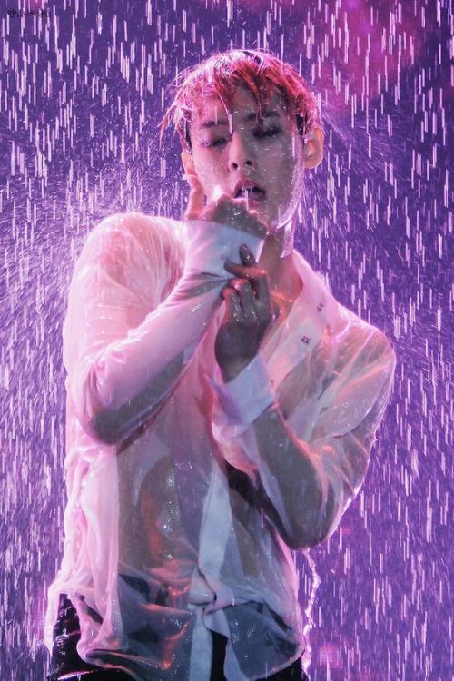 wannabemyoppa: Minhyuk from BTOB “Purple Rain”