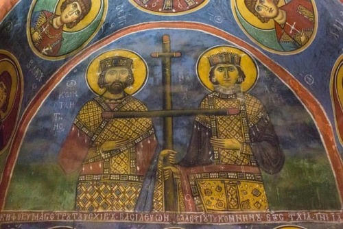 ninakomnina: #Panagia Phorviotissa belongs to the select group of “Painted #Churches” pr
