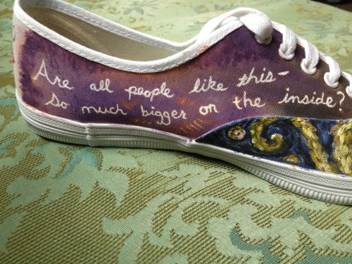 aroundtheworldinabluebox: detectivesanddoctors: heliumtaxihometome: The coolest pair of shoes I&rsqu