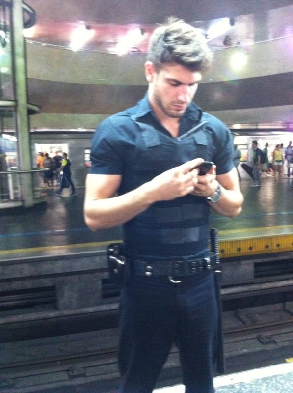 hansofthecutieisles:  speedismandatoryy:  fuck the police  yes sir hello i’m under