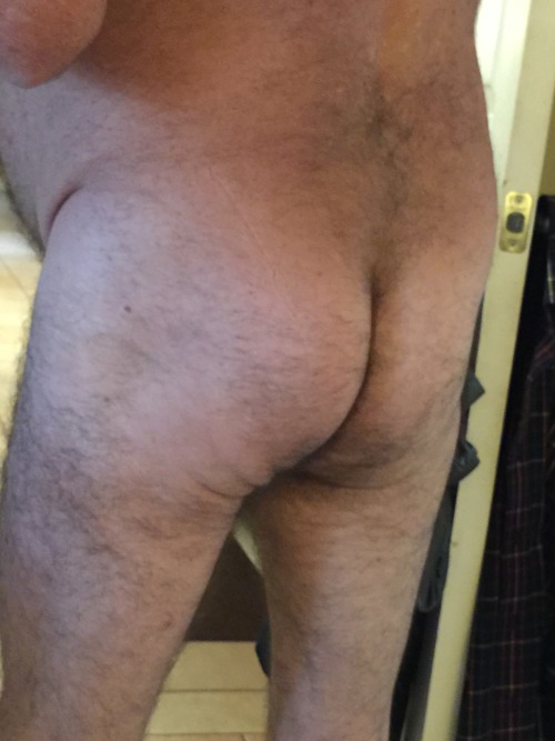 sphincterfeeder:MAY is officially HOT DADDY ASS MONTH because I declared it so!Enjoy the sights of t