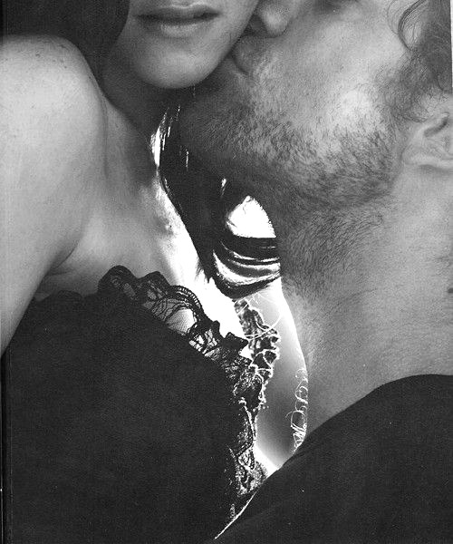 Soft, scruffy kisses…want.