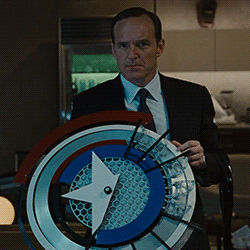kingsandmadmen:  I demand an explanation as to why no one ever talks about this scene.