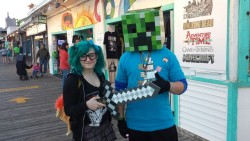 miau-mixed:  Met a real creeper today.