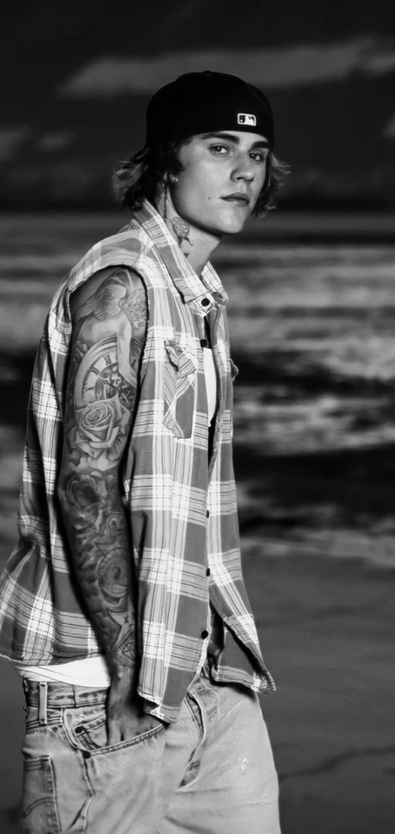 bizzledits:justin bieber lockscreens