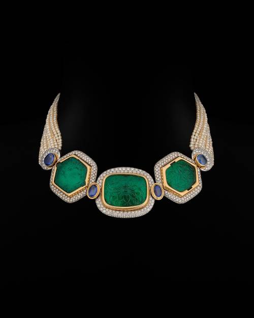 Emerald and pearl necklace from Al Thani Collection