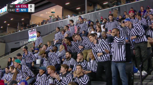 backstrom:im losing my mind at these ‘refs fans’ at the avs/islanders game