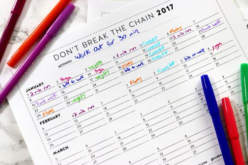 The Don’t Break the Chain Calendar 2017 is here! This a free download to help you stay on trac