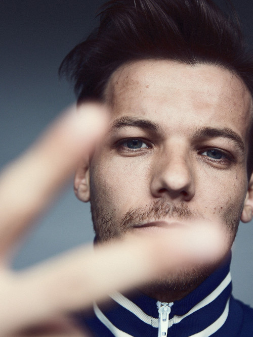 dlthq: Louis for The Observer (2017) by Alex Bramall