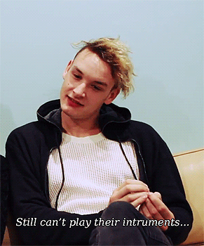 tooshyshy:  George throwing shade (x) 